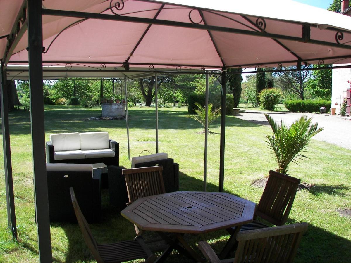 مبيت وإفطار Saint-Jean-de-Thurac Domaine Du Noble المظهر الخارجي الصورة
