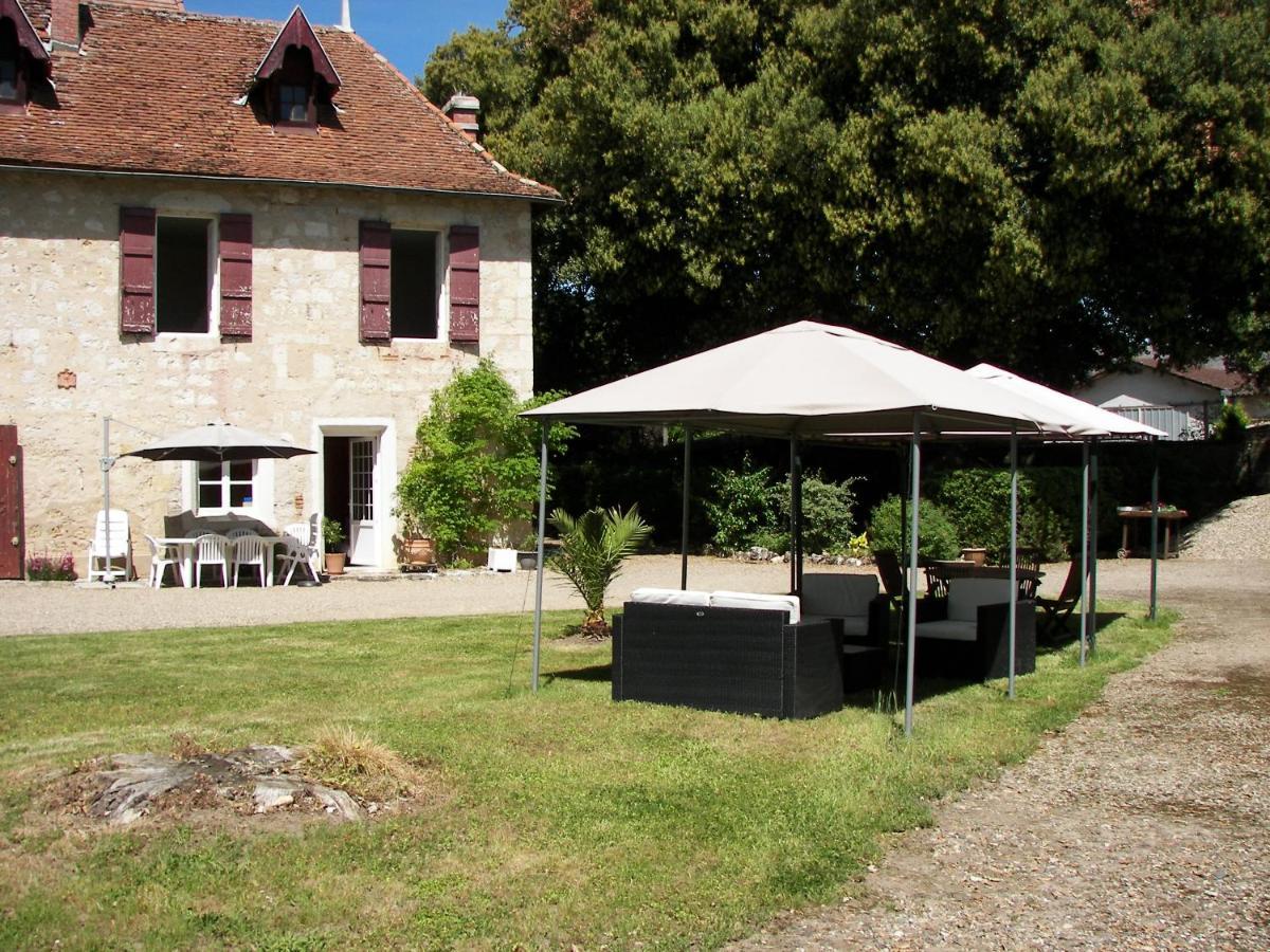 مبيت وإفطار Saint-Jean-de-Thurac Domaine Du Noble المظهر الخارجي الصورة